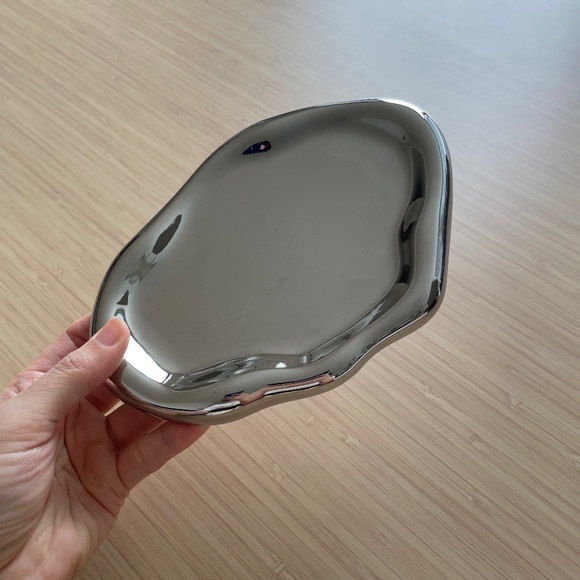 Cloud-Shaped Ceramic Silver Tray - Picture 6 of 7